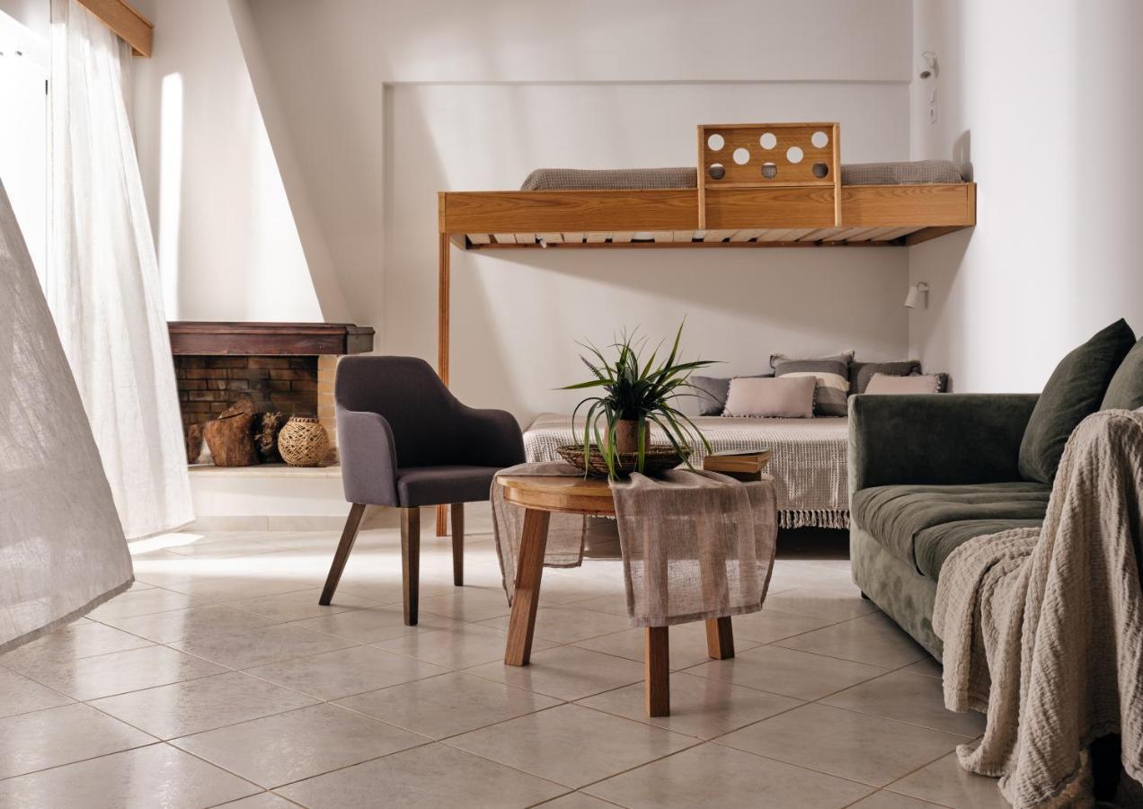 Three Graces Apartment
